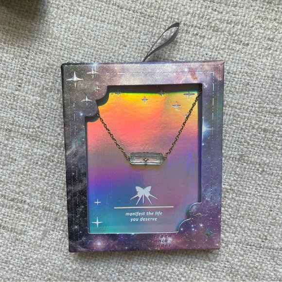 Manifest Necklace - Picture 2 of 5